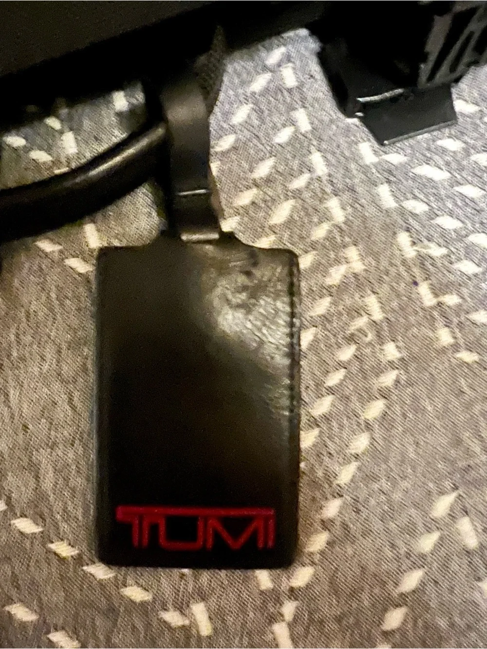 🔴 Tumi Alpha Tri-Fold Carry On